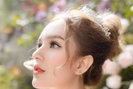 Bị nghi dao kéo nát mặt, cô dâu diện váy 28 tỷ lôi bố ra chứng minh