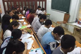 Dạy thêm là nghề kinh doanh có điều kiện: Giáo viên nói gì?