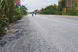 Hà Nội: Tỉnh lộ 442 mới sửa lại xuống cấp nghiêm trọng
