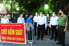 Bí thứ Thành ủy Hà Nội: “Kiên trì thực hiện giãn cách xã hội thực chất, hiệu quả“