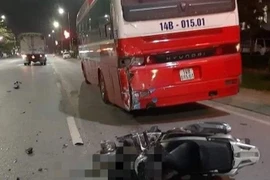 Quảng Ninh: Va chạm với xe khách, một chiến sĩ công an tử vong