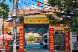 Bắt Hiệu trưởng và thủ quỹ Trường THCS Ngô Quyền, Hải Phòng