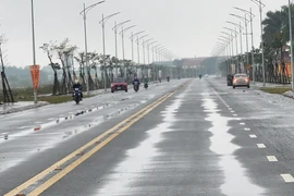 Đường Lê Hữu Trác bị xuống cấp nghiêm trọng.