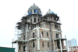 Biệt thự không phép của ông chủ Đô thị Phú Lương Hà Đông: Cần cưỡng chế phá?