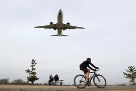 Hàng không Mỹ bị chê không biết xử lý quấy rối