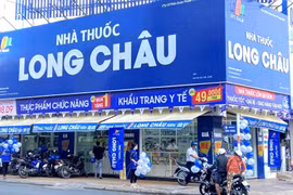 FPT Retail chào bán 10% cổ phần nhà thuốc Long Châu