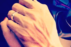 Vợ thợ lặn Thái thiệt mạng: Tôi ước thời gian quay trở lại