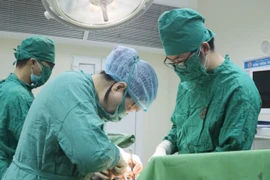 Nhập viện sinh con, sản phụ bất ngờ phát hiện ung thư cổ tử cung