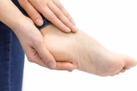 Bị trẹo chân, ngại đi khám dịp Tết người phụ nữ phải cắt bỏ 2 chân