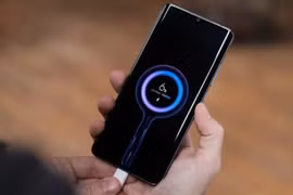 Realme sắp ra mắt công nghệ sạc nhanh nhất thế giới: 35 giây đạt 17% pin