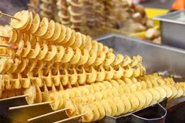 "Điểm" 6 món ăn vặt là "kẻ thù" của gan nên hạn chế