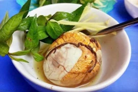 Trứng vịt lộn bổ dưỡng, cần lưu ý gì khi ăn để không hại sức khỏe?