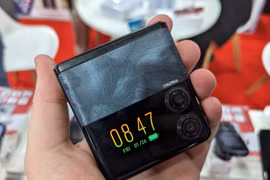 Energizer trình làng smartphone Energizer P28K: Màn hình gập dọc, pin "khủng"