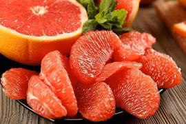 Mẹo giảm cân bằng bưởi để có dáng xinh đón Tết