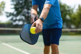 Người đàn ông đột tử khi chơi pickleball, bác sĩ chỉ ra 5 lý do