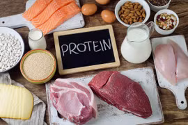 Điều gì xảy ra với cơ thể nếu tiêu thụ quá nhiều protein?