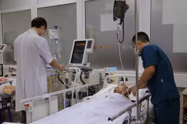 Người đàn ông tử vong sau chầu nhậu, ngộ độc Methanol nguy hiểm sao?