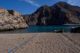 Thú vị đường biên giới quốc gia ngắn nhất thế giới chỉ dài 85 mét