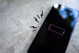 Dấu hiệu nhận biết cần thay pin điện thoại ngay lập tức kẻo hối hận