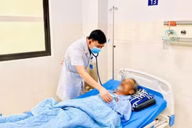 Cứu sống bệnh nhân suy hô hấp, tràn khí màng phổi sau ngã