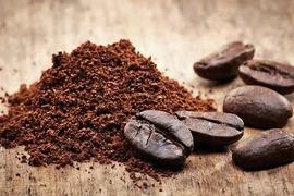 Bã cà phê đừng vội bỏ đi, hãy làm điều này bạn sẽ thấy bất ngờ