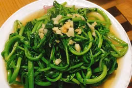 Loại rau bán đầy ở chợ Việt được CDC Mỹ đánh giá "tốt nhất thế giới"