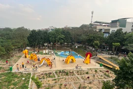 "Hô biến" bãi rác thành sân chơi "xanh" giữa lòng Thủ đô