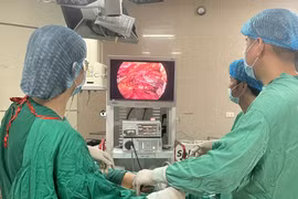 Sút cân không rõ nguyên nhân, đi khám bất ngờ phát hiện ung thư thận