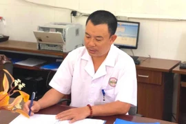 Bác sĩ đuổi theo xe máy người lạ, cứu bé 2 tuổi bị ngừng tim