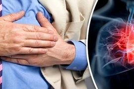 Tưởng đau ngực thông thường, đi khám phát hiện tổn thương tiền ung thư phổi