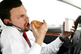 "Điểm" 6 kiểu ăn sáng của dân văn phòng "bào mòn" sức khỏe