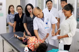 Bé 4 tuổi bỏng nặng do ngã vào chậu nước sôi, cách sơ cứu bỏng nhiệt