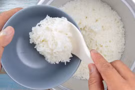 Ăn cơm nguội để qua đêm có tốt cho sức khỏe?