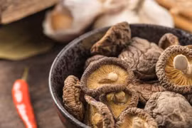 Mách bạn cách chọn mua nấm hương khô ngon, đảm bảo chất lượng, không hóa chất