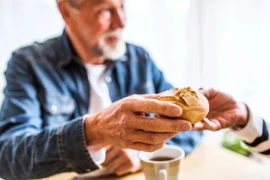 Thói quen ăn sáng gây hại đến sức khỏe não bộ, cần bỏ ngay