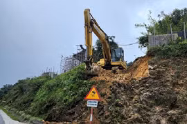 Công ty Cổ phần Pusamcap Lai Châu 'xé luật' trên cổng trời Ô Quy Hồ