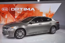 Triệu hồi 12.214 xe Kia Optima 2016 "dính lỗi" 