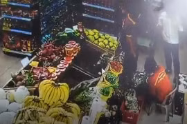 Video: Một phụ nữ ở Hà Nội “tố” chồng cũ "bắt cóc", đánh đập dã man