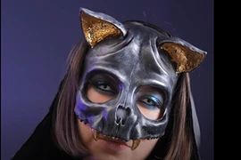 Video: Mặt nạ mèo thủ công siêu độc đáo, ý tưởng hay ho cho Halloween