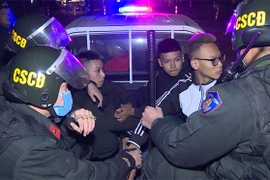 Video: 4 trường hợp cảnh sát cơ động được kiểm tra người và phương tiện