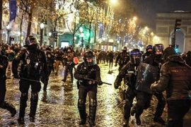 Bạo loạn trên đường phố Paris sau trận chung kết World Cup 2022