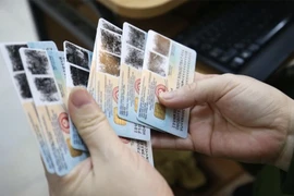 Video: Cảnh giác hành vi lừa đảo xin chụp ảnh căn cước công dân