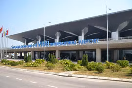 Đình chỉ tổ bay không tuân thủ lệnh kiểm soát không lưu ở sân bay Vinh