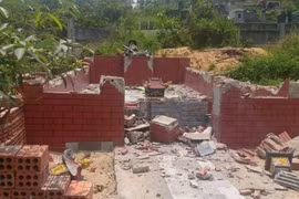 Hà Tĩnh: Phá ngôi mộ chờ của bác, cháu ruột bị khởi tố