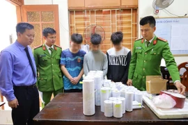 Phát hiện nhóm học sinh chế tạo gần 30kg pháo nổ