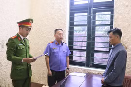 Hà Tĩnh: Khởi tố “ma men” chống người thi hành công vụ