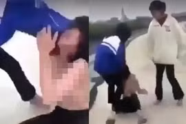 Nghệ An: Nhóm nữ sinh lột áo, đánh bạn vì mâu thuẫn trên mạng