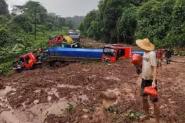 Tìm thấy thi thể tài xế người Hà Tĩnh trong vụ sạt lở đất ở Lào