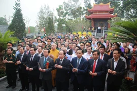 Hà Tĩnh: Tưởng niệm, tri ân 53 liệt sỹ hi sinh tại Cầu Nhe