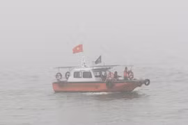 Nghệ An: Tích cực tìm kiếm nạn nhân mất tích trong lúc tắm biển